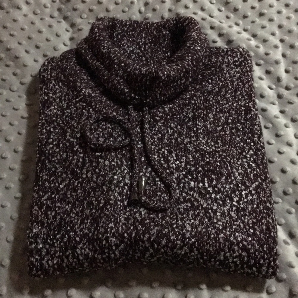 NWT-Evolution by Cyrus Marled Cowl Neck Sweater.